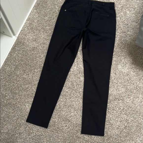 Vuori Black Performance Pants - Picture 3 of 3